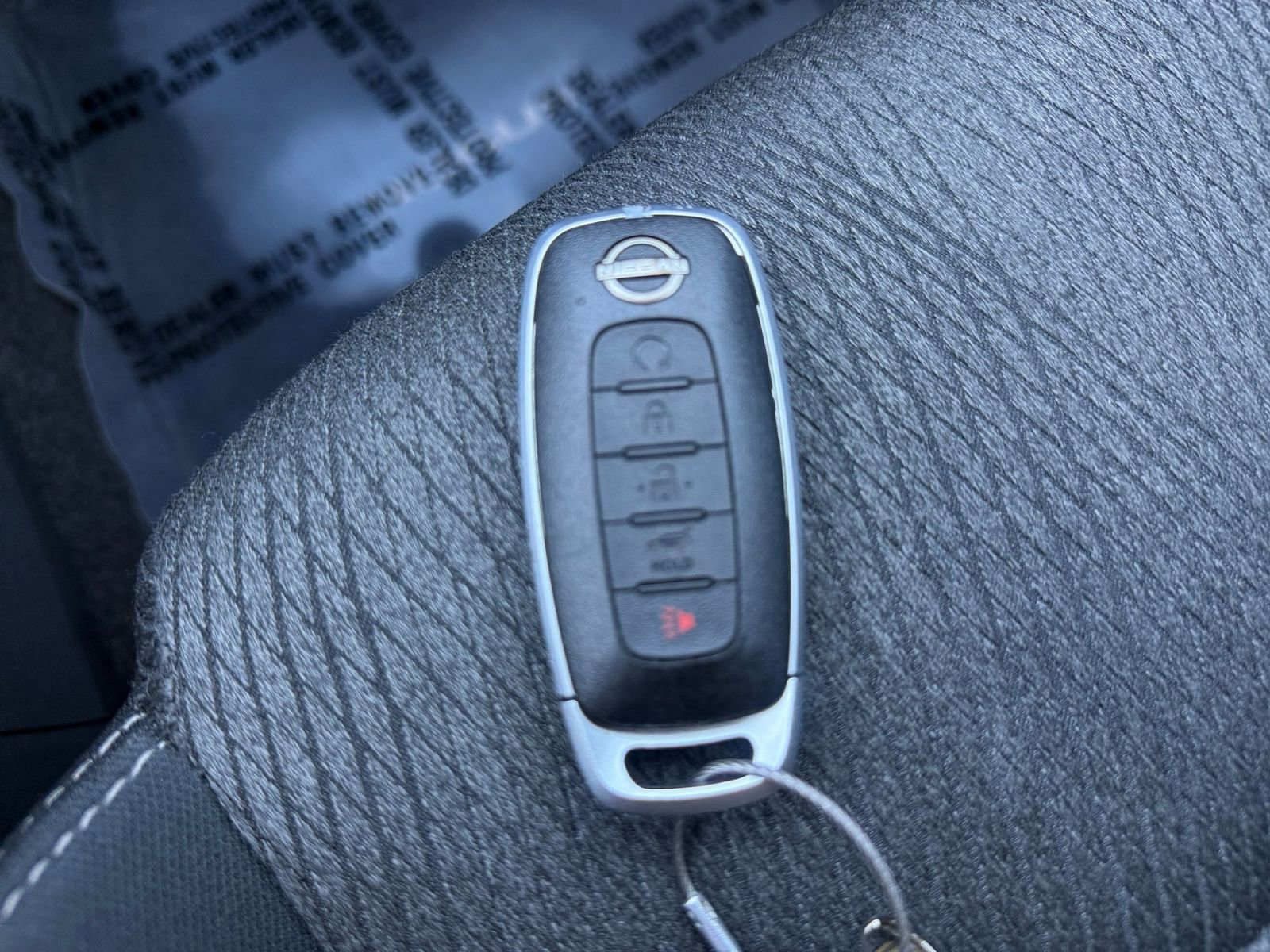 Used 2025 Nissan Rogue SV FWD image 22