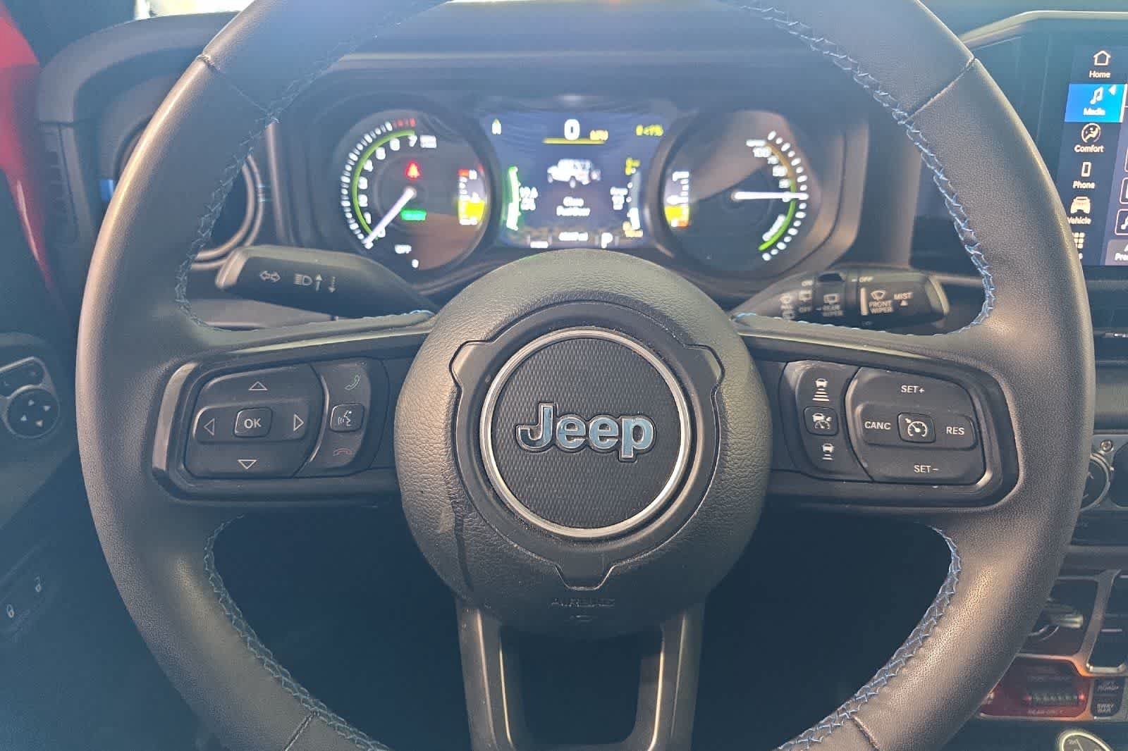 Used 2024 Jeep Wrangler Unlimited Rubicon 4xe AWD/4WD image 24