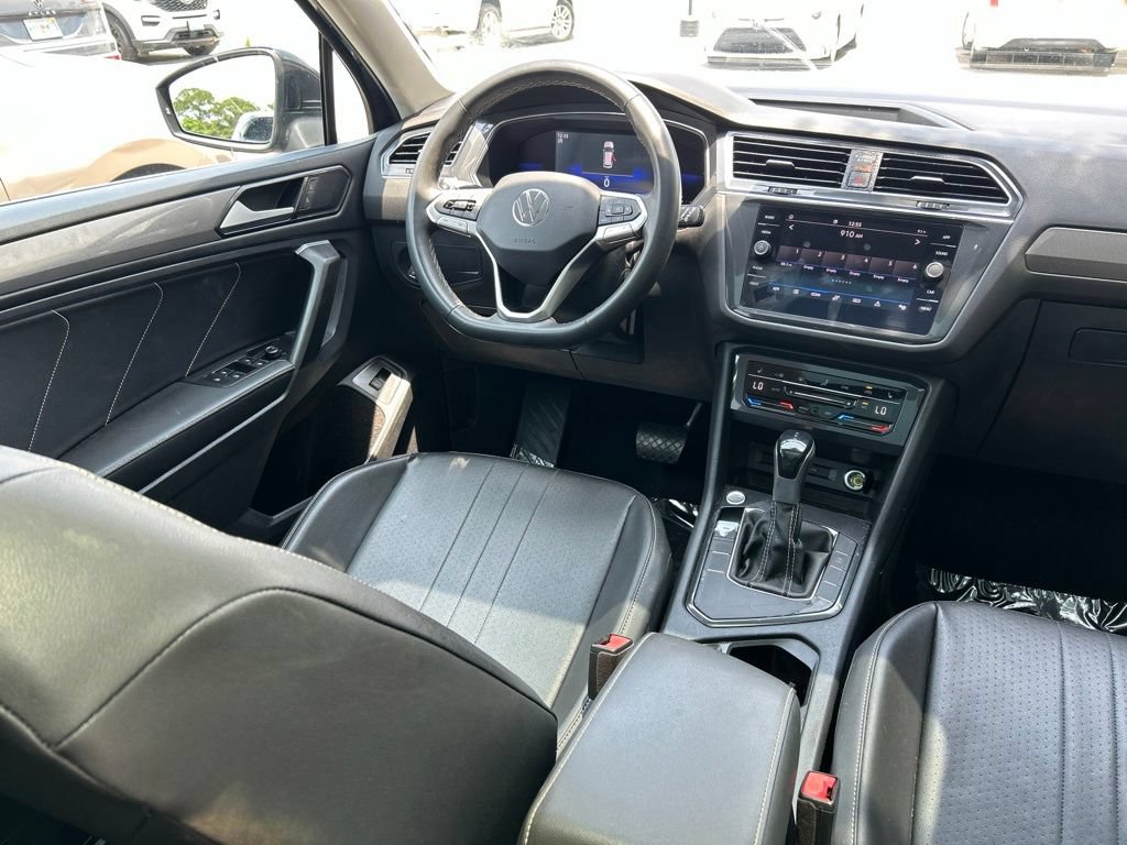 Used 2022 Volkswagen Tiguan SE FWD image 9