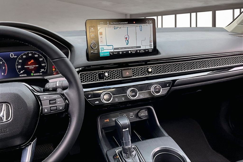 Used 2024 Honda Civic Touring image 9