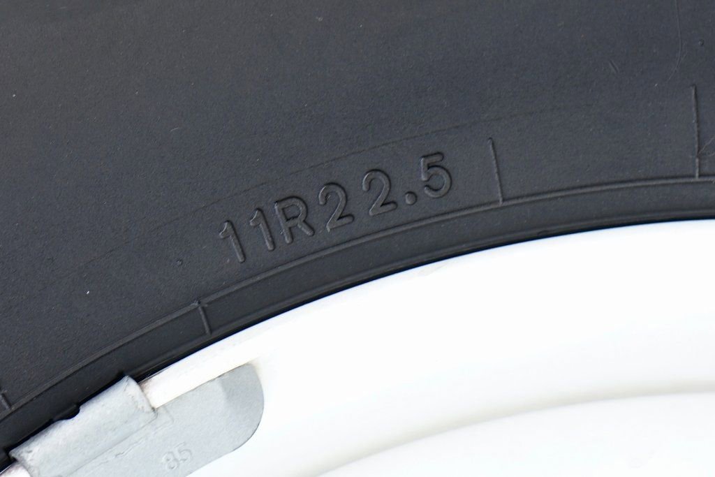 Used 2016 Ford F650 2WD Regular Cab Super Duty image 40