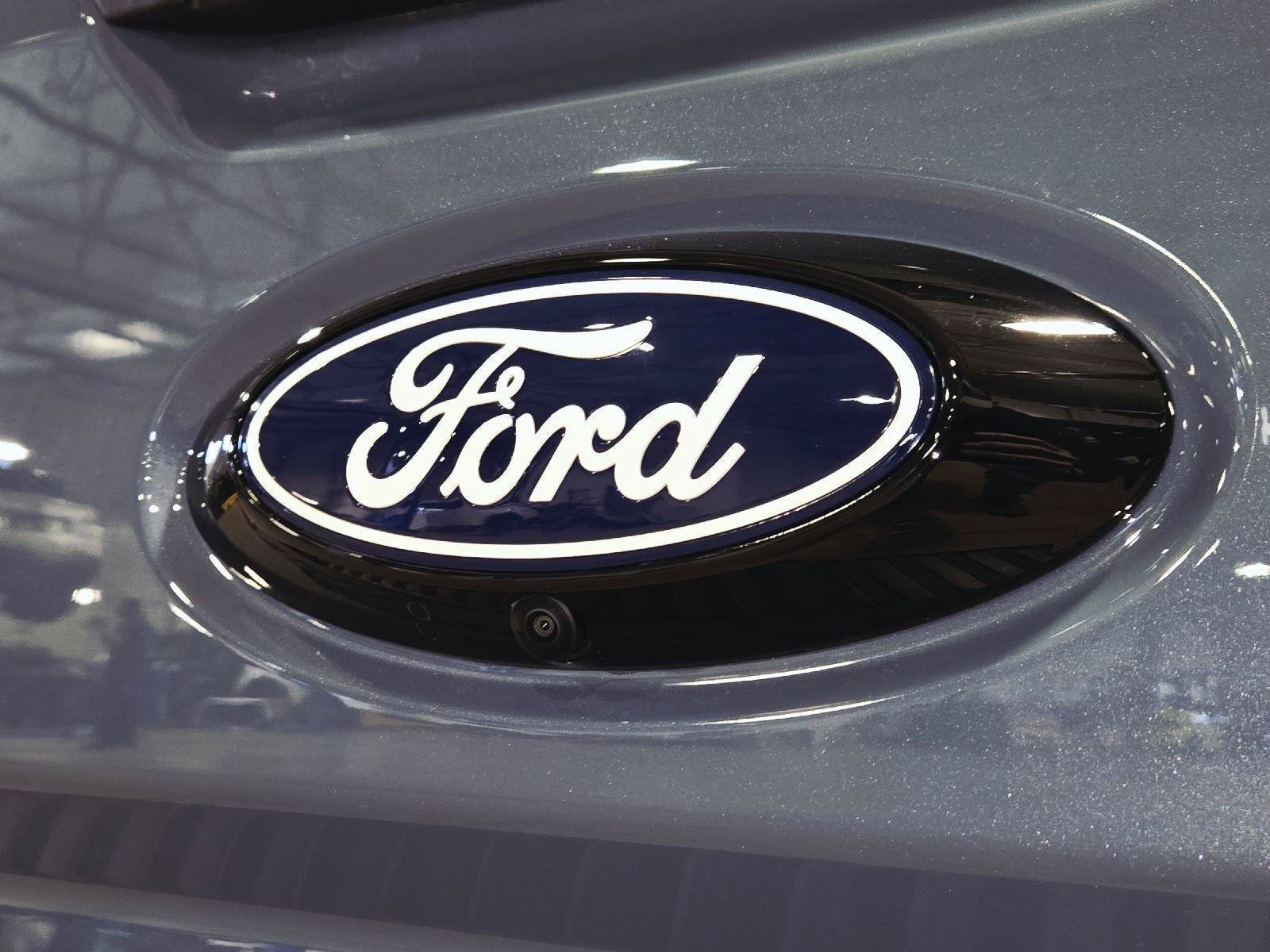 New 2026 Ford Maverick Lariat w/ 4K Tow Package AWD/4WD image 18