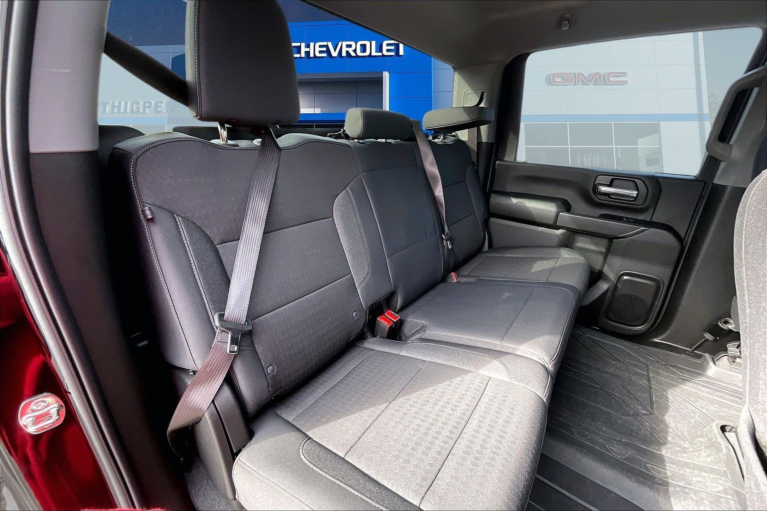 Used 2026 Chevrolet Silverado 2500 Custom w/ Custom Value Package image 26