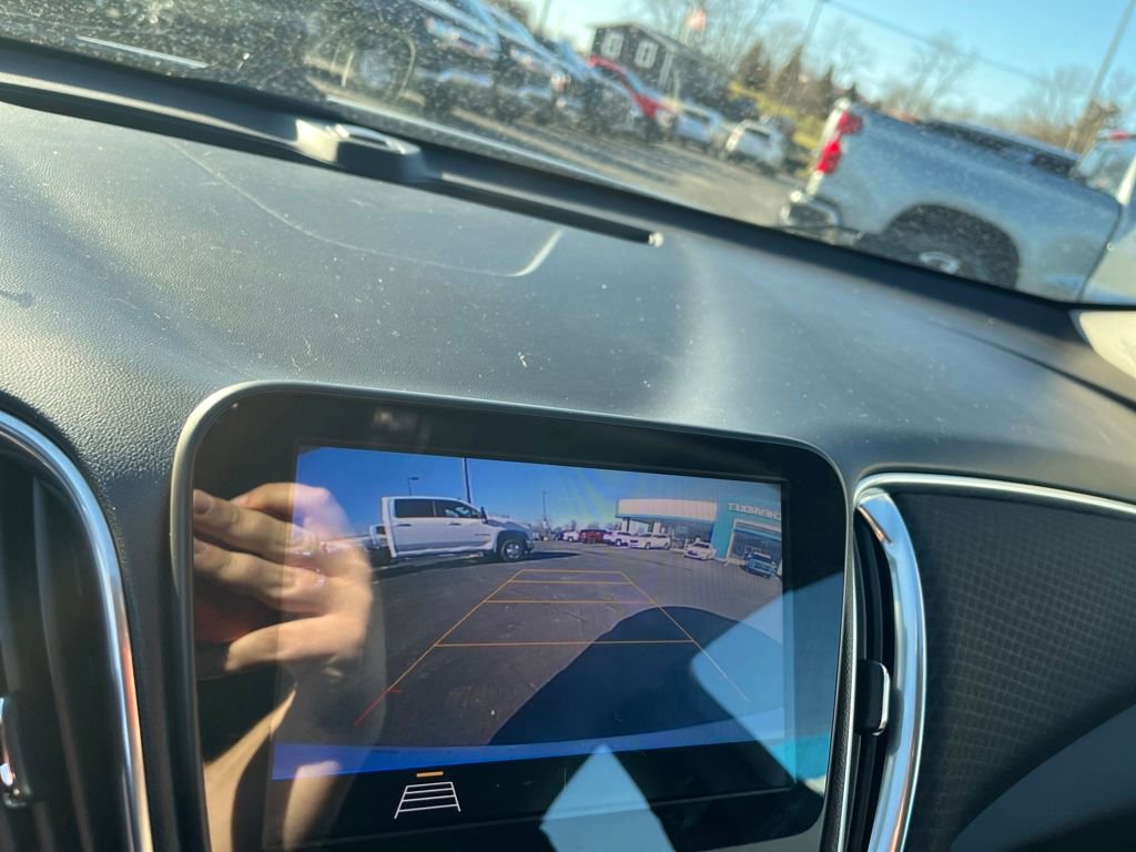 Used 2020 Chevrolet Malibu LT image 14