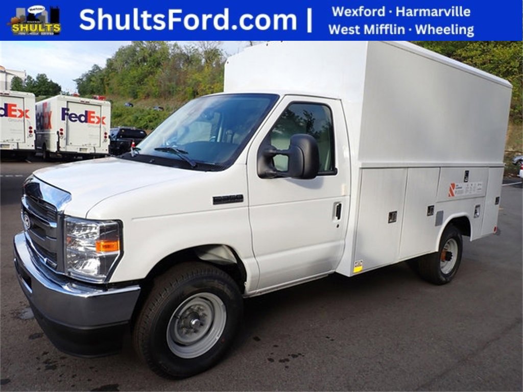 New 2026 Ford E-350 and Econoline 350 Super Duty w/ Interior Upgrade Package