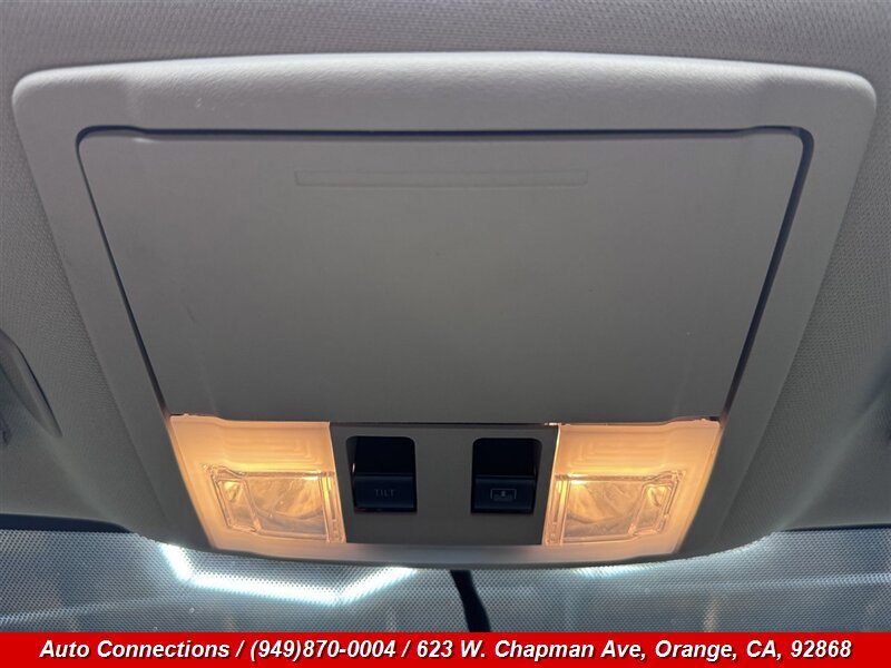 Used 2013 Ford Edge Limited FWD image 19