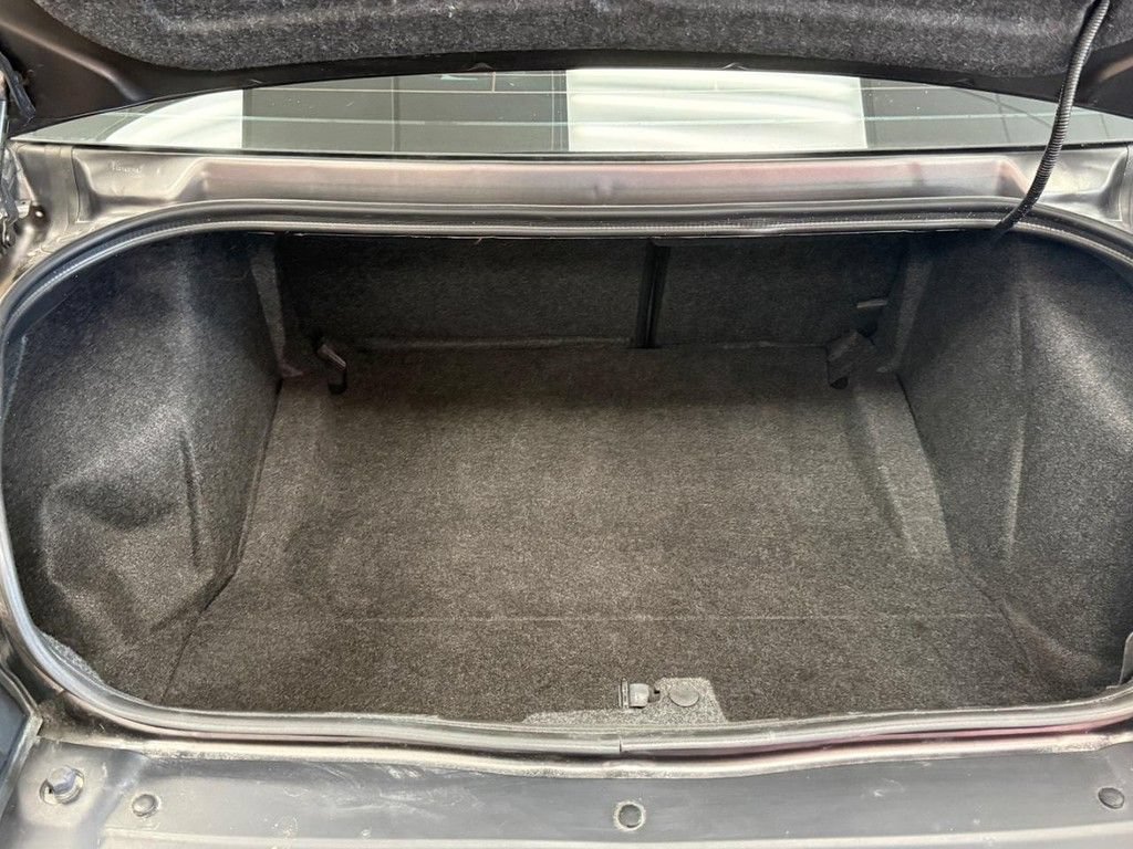 Used 2019 Dodge Challenger R/T Scat Pack RWD image 5