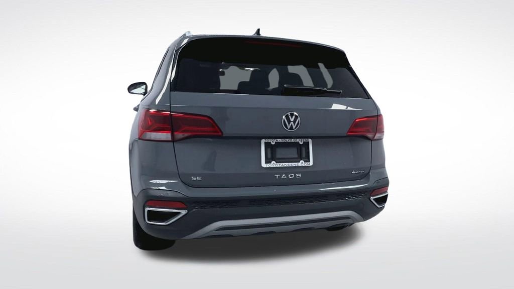 Used 2022 Volkswagen Taos SE w/ Driver Assistance Package AWD/4WD image 23