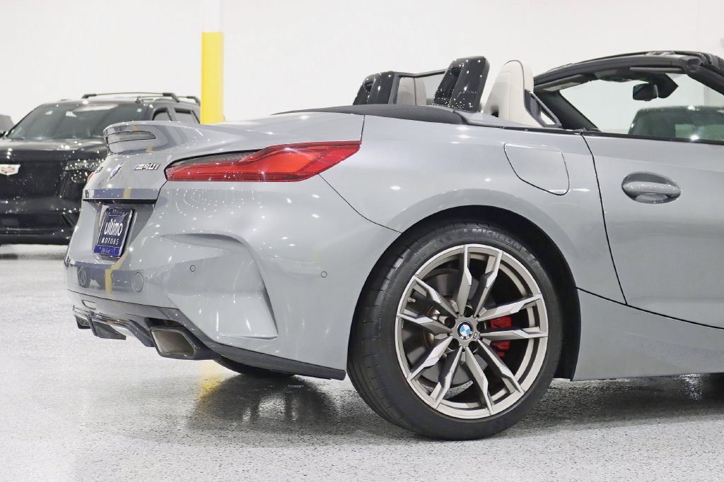 Used 2023 BMW Z4 M40i w/ Premium Package RWD image 11
