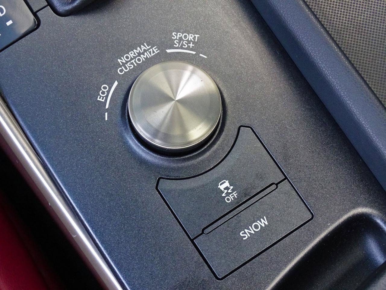 Used 2020 Lexus IS 350 F Sport w/ F Sport Package RWD image 34
