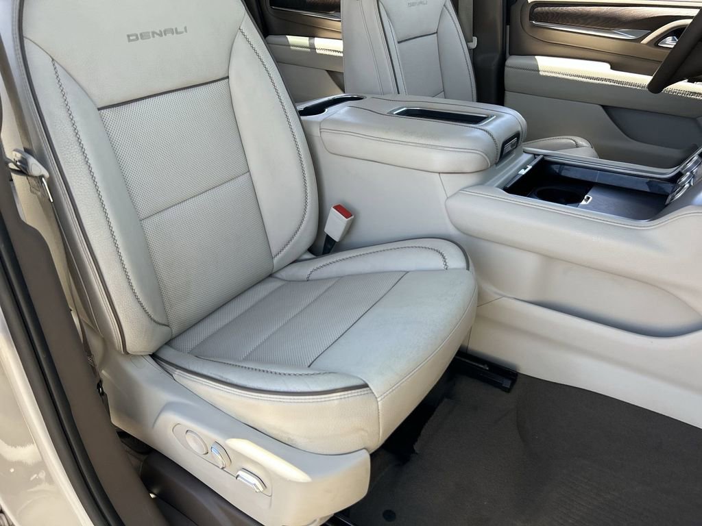 Used 2023 GMC Yukon XL Denali w/ Max Trailering Package RWD image 29