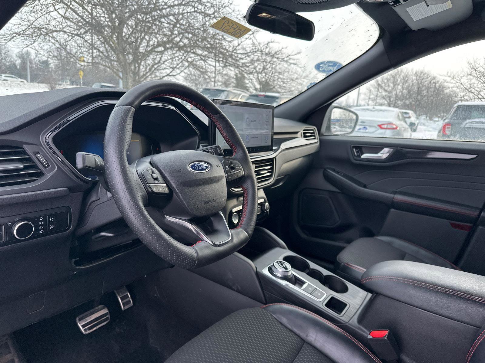 Used 2023 Ford Escape ST-Line w/ Tech Pack #1 image 13