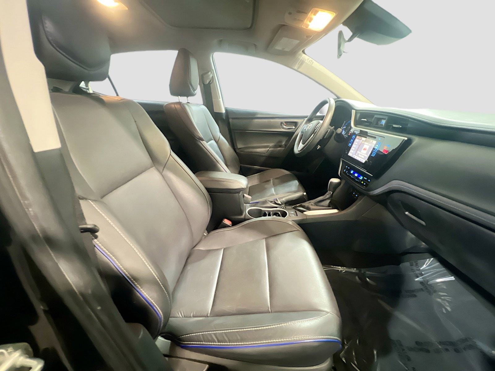 Used 2019 Toyota Corolla XSE w/ Carpet Mat Package (TMS) image 21