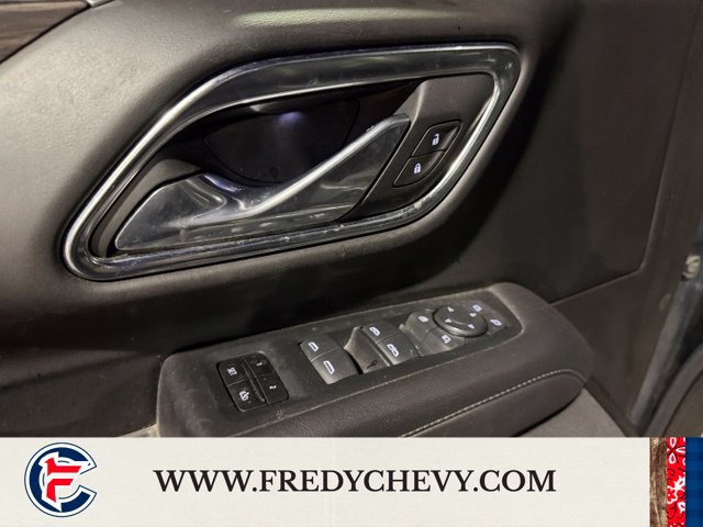 Used 2021 Chevrolet Tahoe Z71 w/ Z71 Off-Road Package AWD/4WD image 16