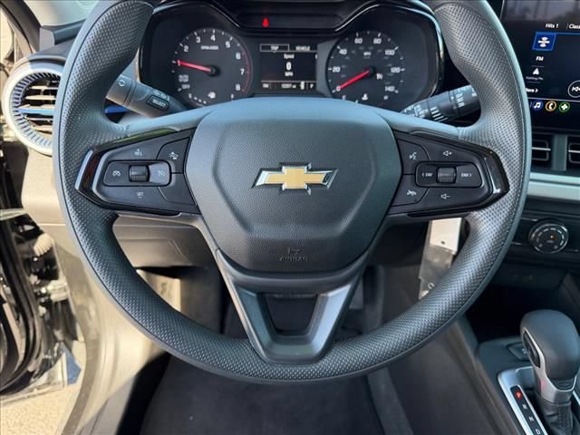 Certified 2026 Chevrolet Trax LS FWD image 15