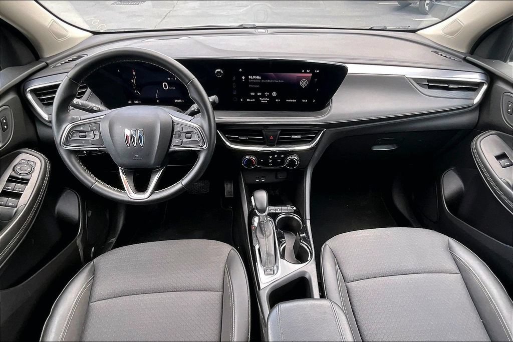 Used 2025 Buick Encore GX Preferred AWD/4WD image 7