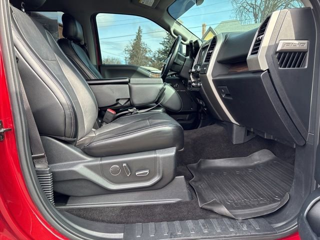 Used 2017 Ford F150 Lariat image 32