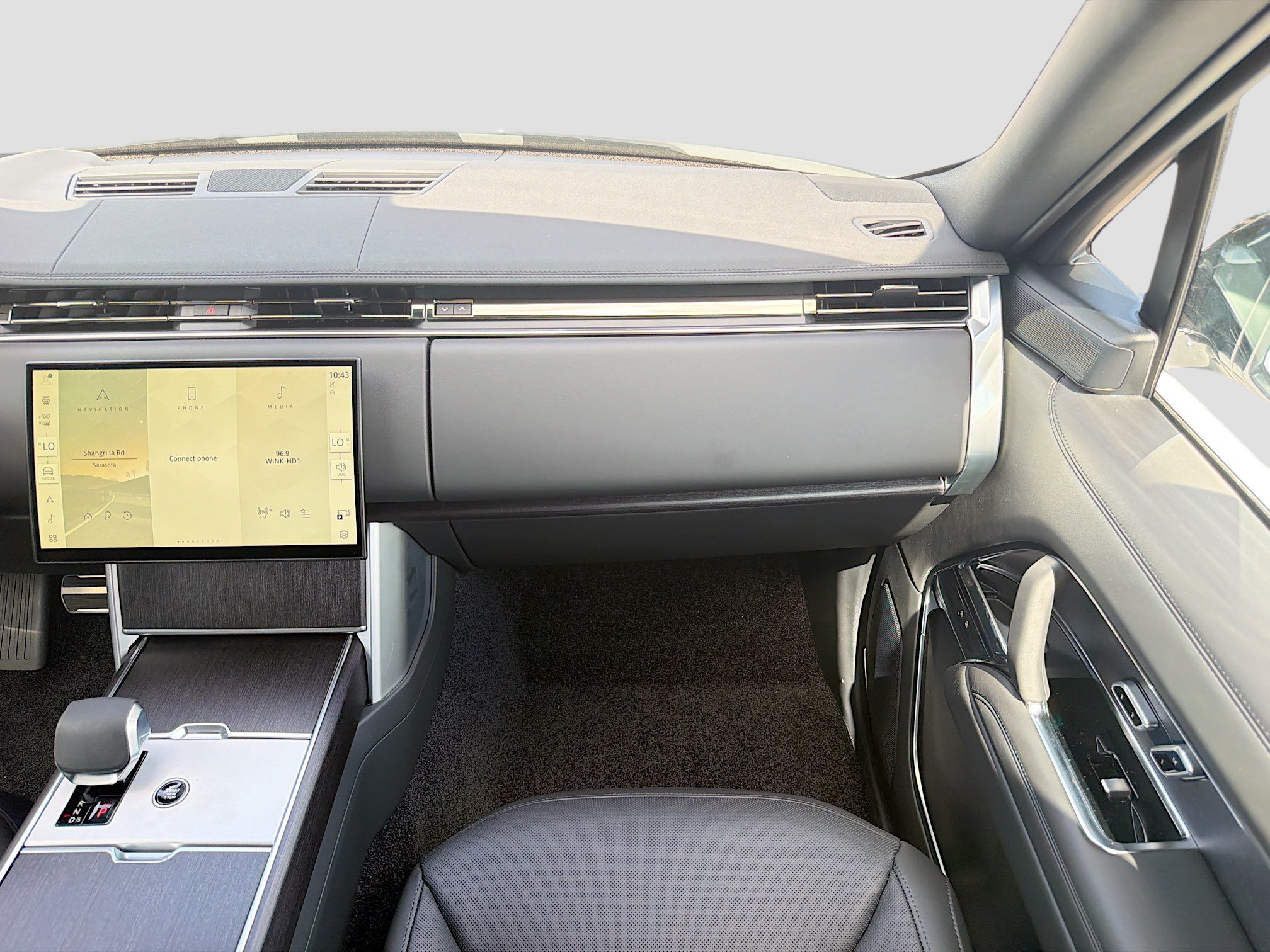 New 2026 Land Rover Range Rover SE AWD/4WD image 19