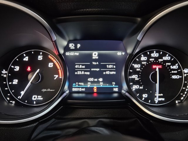 Used 2022 Alfa Romeo Stelvio Ti AWD/4WD image 10