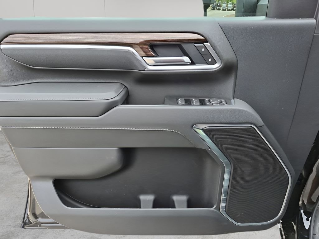 New 2026 GMC Sierra 2500 SLE w/ SLE Value Package; image 26