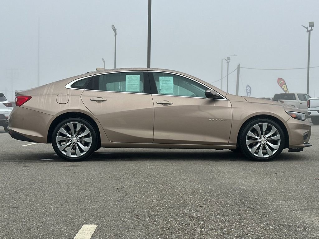 Used 2018 Chevrolet Malibu Premier w/ Premier Sun and Wheel Package image 11