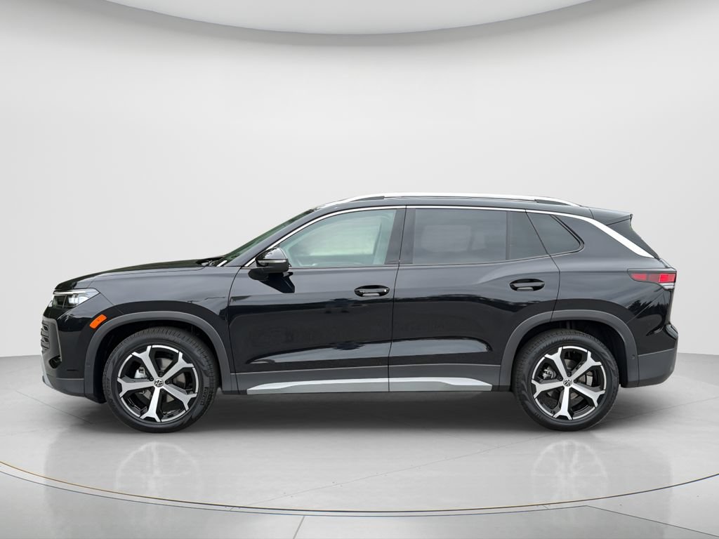New 2026 Volkswagen Tiguan SE FWD image 3