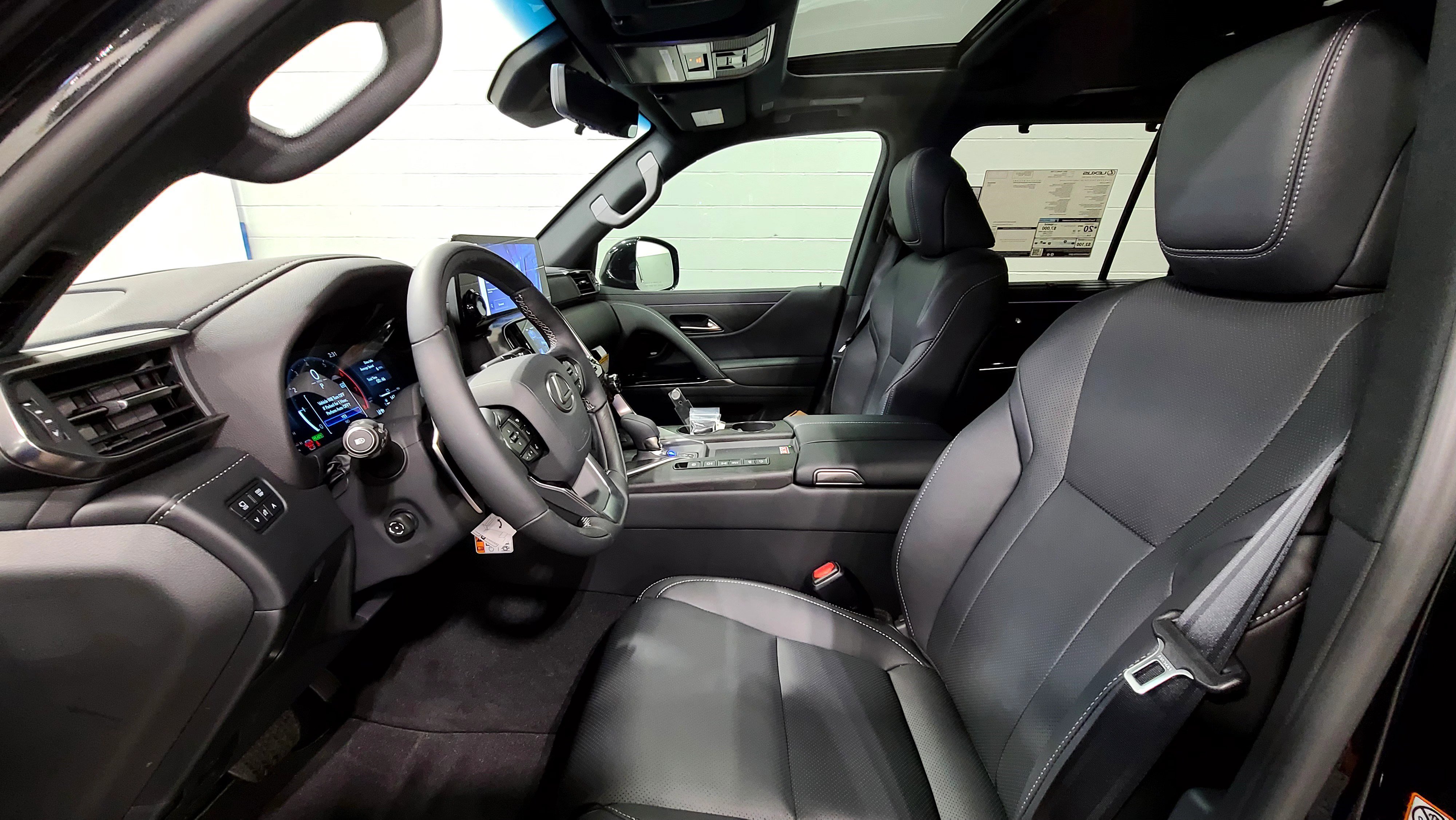 New 2026 Lexus LX 700h Luxury AWD/4WD image 30