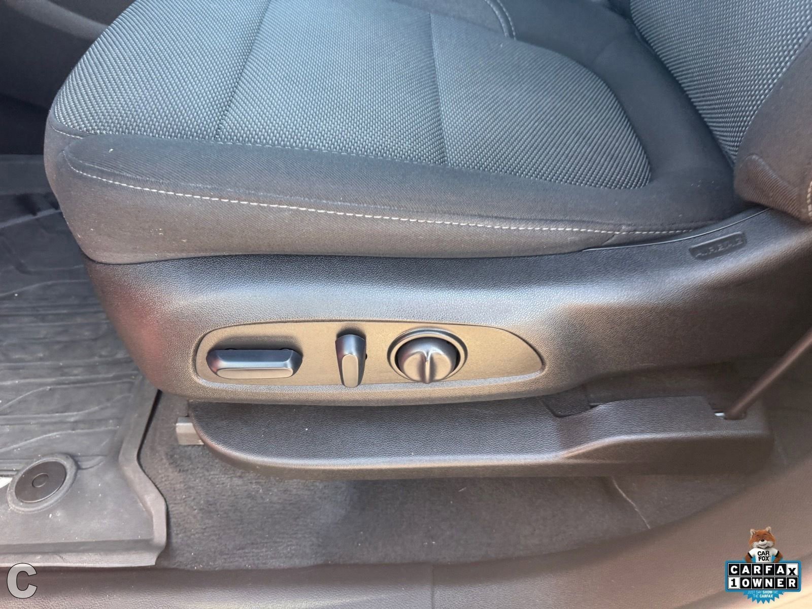 Certified 2024 Chevrolet Traverse LT FWD image 21