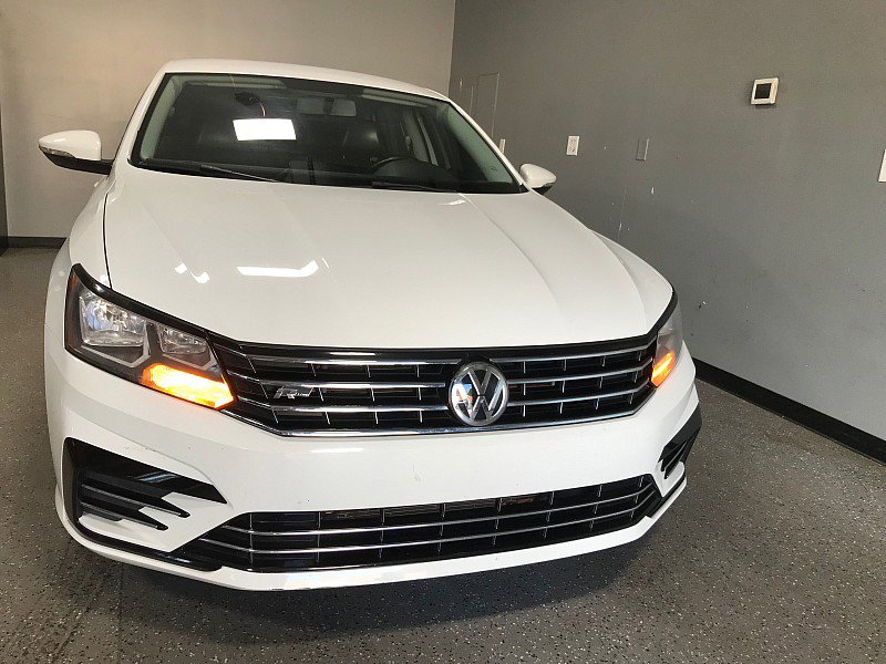 Used 2018 Volkswagen Passat 2.0T R-Line image 8