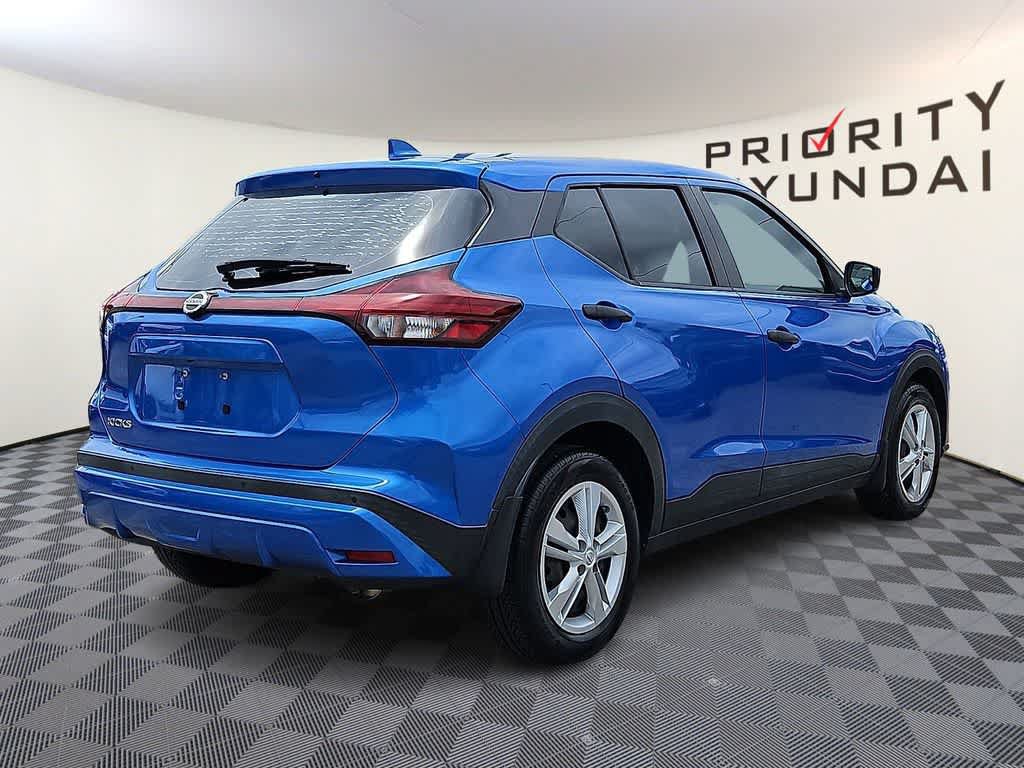 Used 2021 Nissan Kicks S FWD image 4
