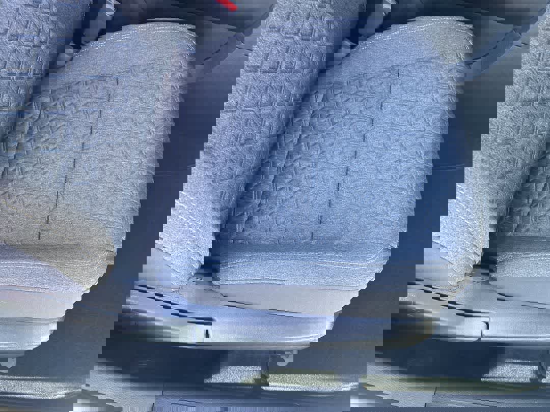 Used 2025 Nissan Kicks SV image 23