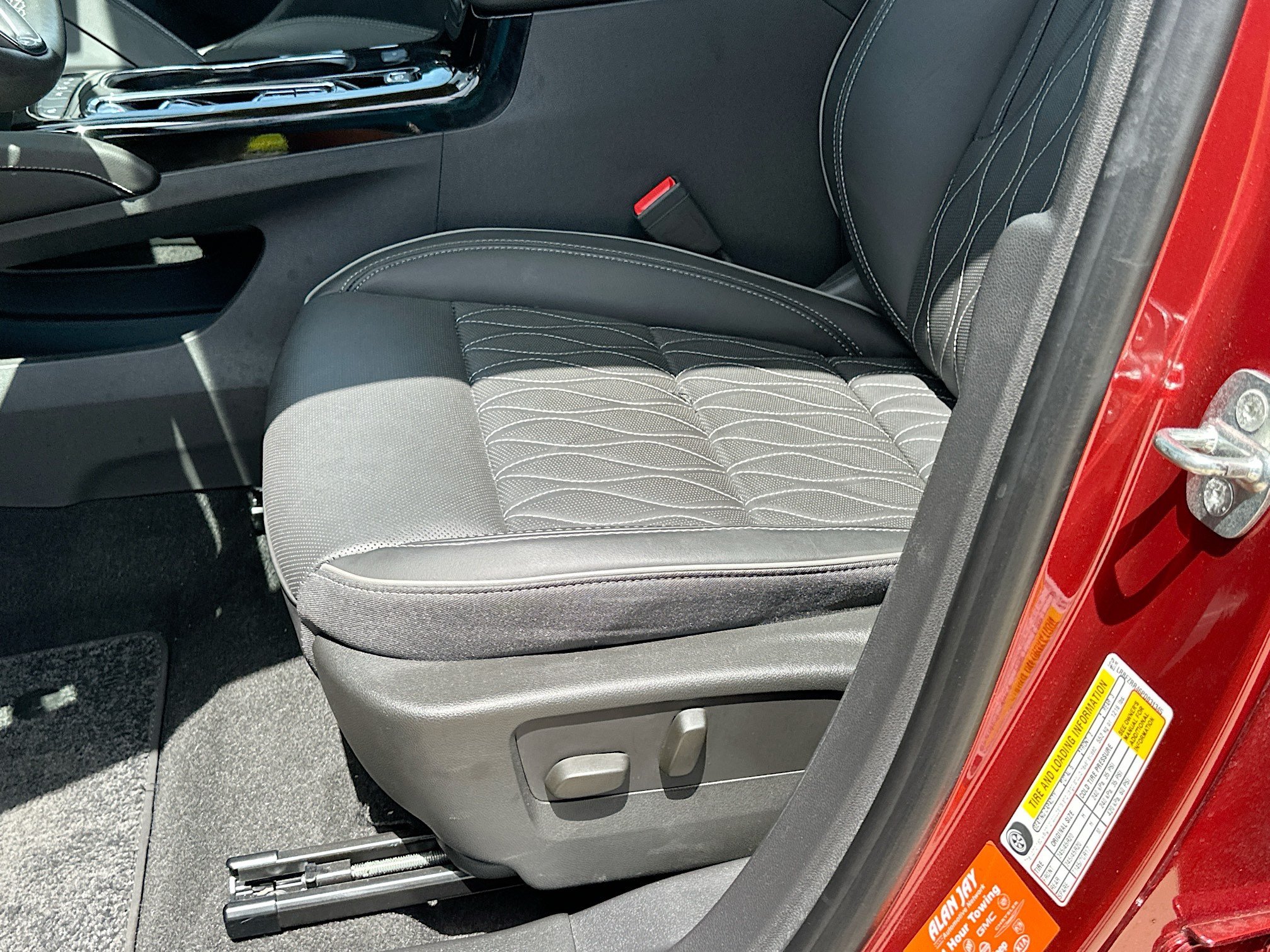 Used 2023 Buick Envision Avenir FWD image 20