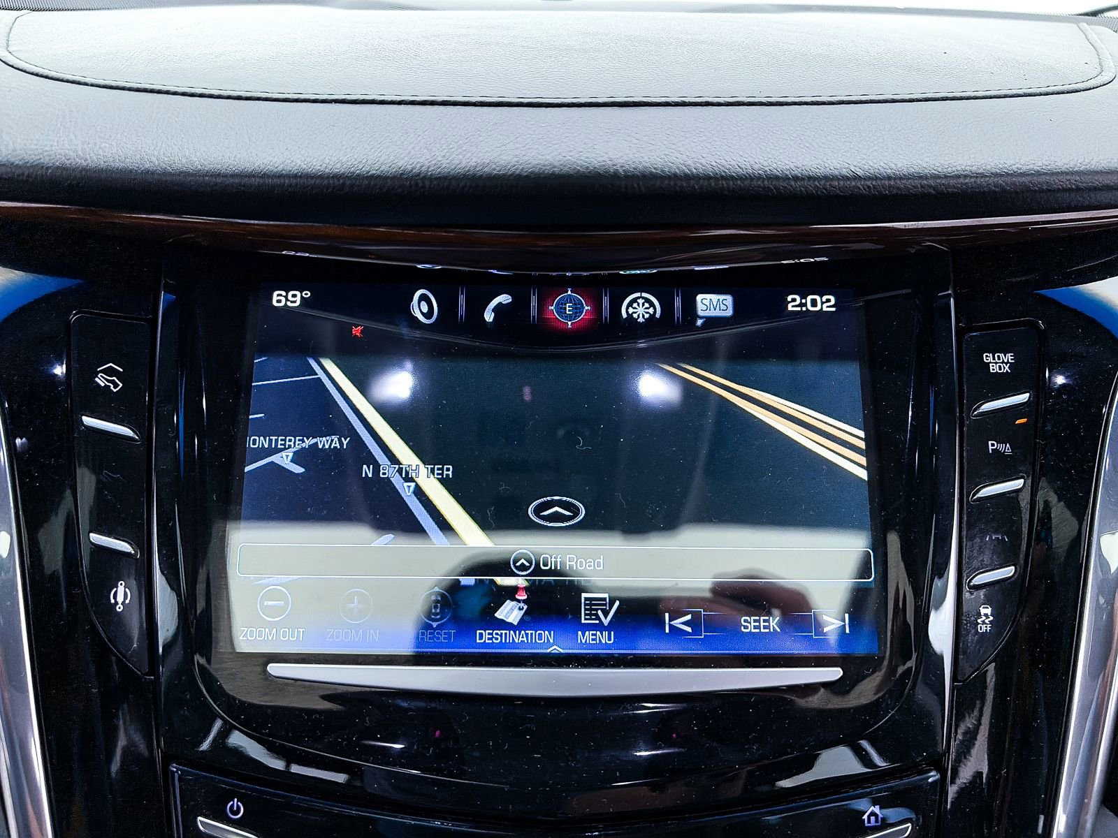 Used 2016 Cadillac Escalade Luxury image 7