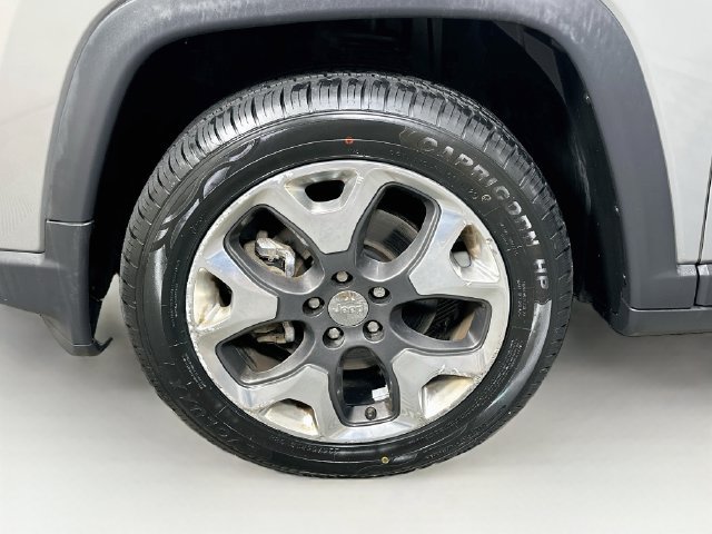 Used 2019 Jeep Compass Limited AWD/4WD image 34