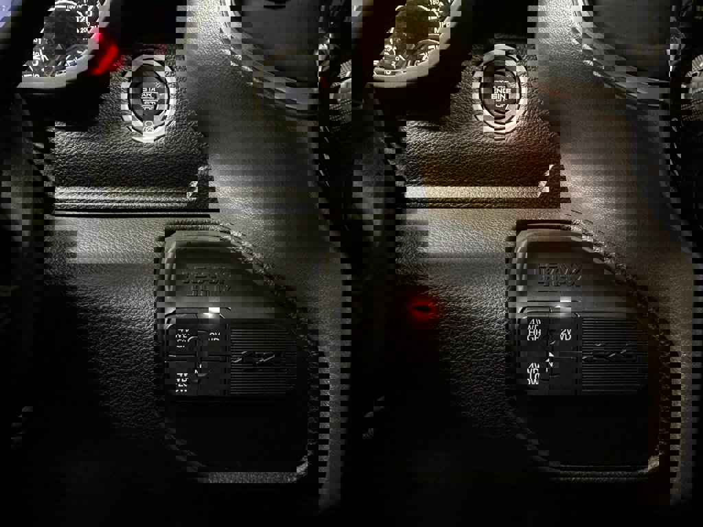 Used 2024 RAM 2500 Laramie image 24