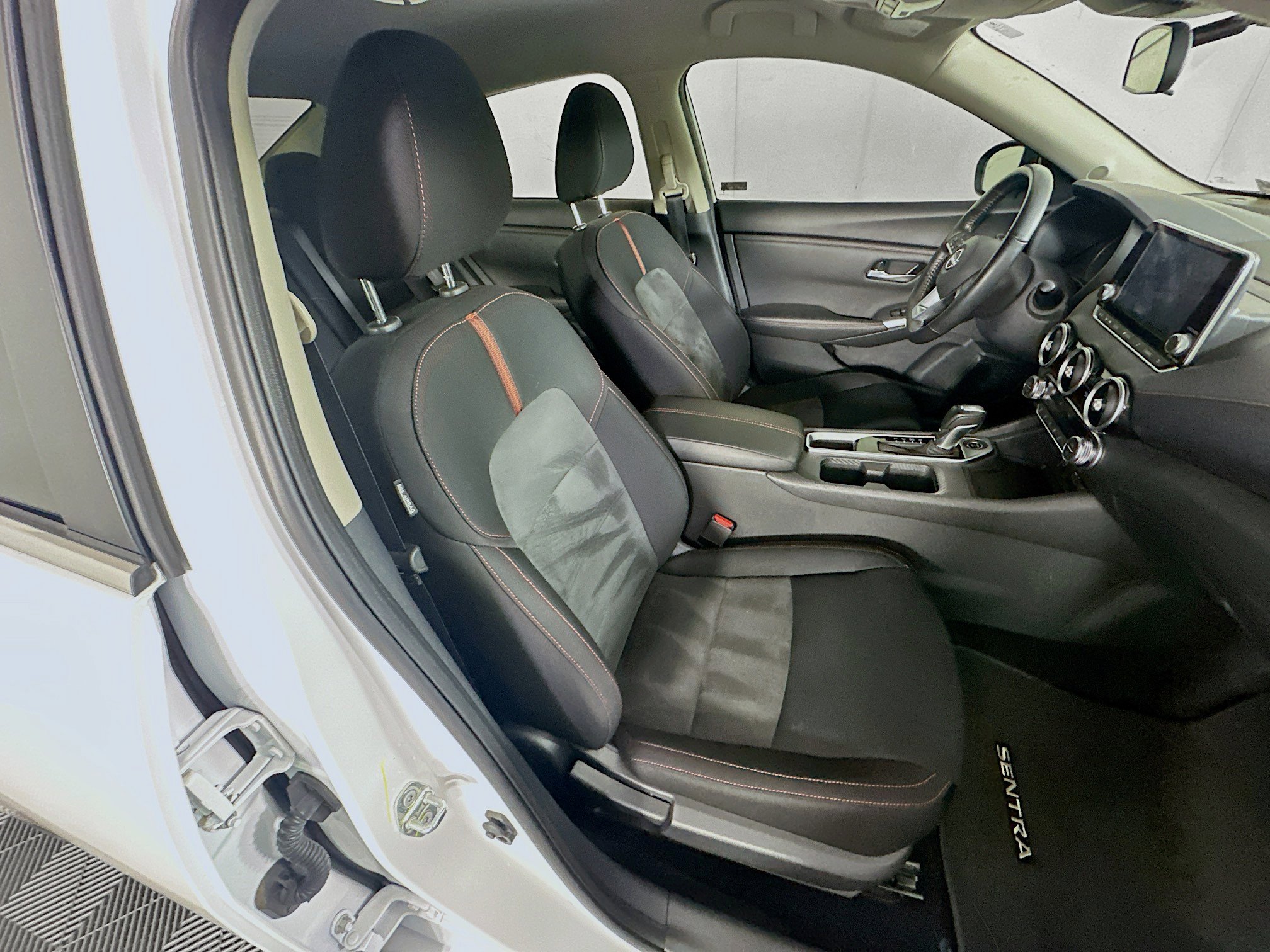 Used 2024 Nissan Sentra SR image 28