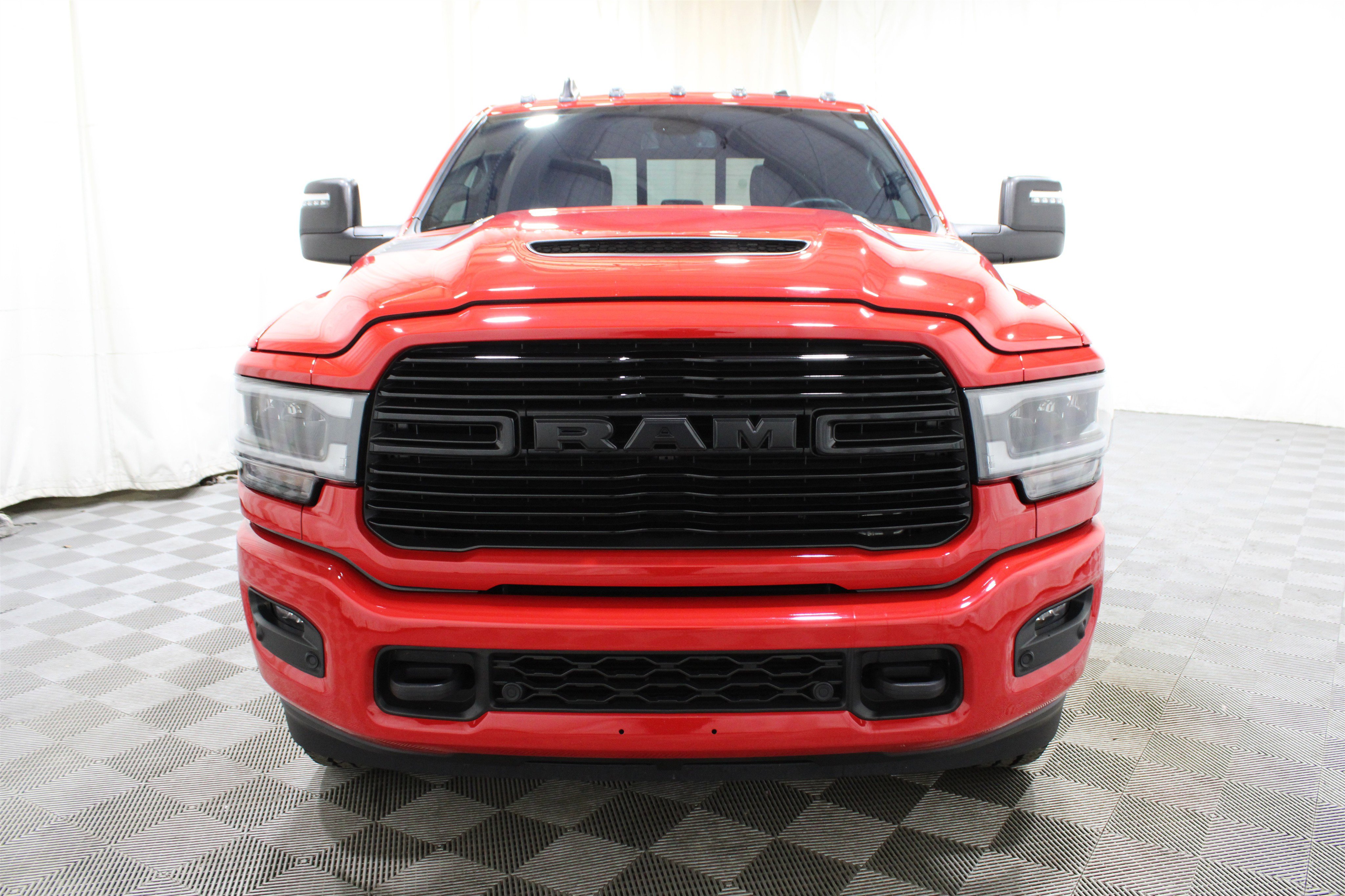 Used 2024 RAM 2500 Laramie w/ Night Edition image 41