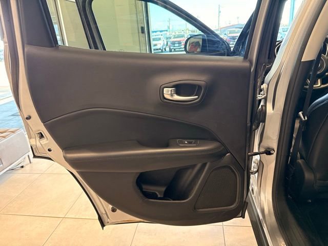 Used 2018 Jeep Compass Altitude w/ Popular Equipment Group image 18