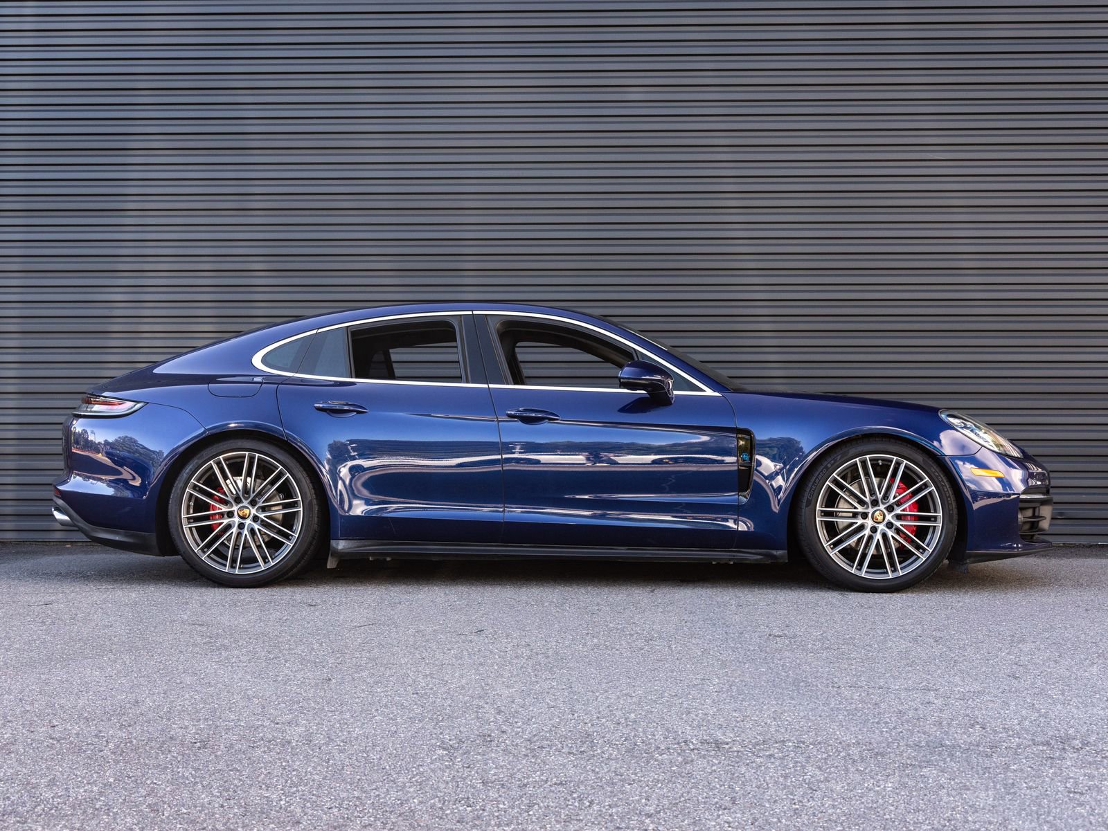 Certified 2022 Porsche Panamera 4S w/ Premium Package AWD/4WD image 8