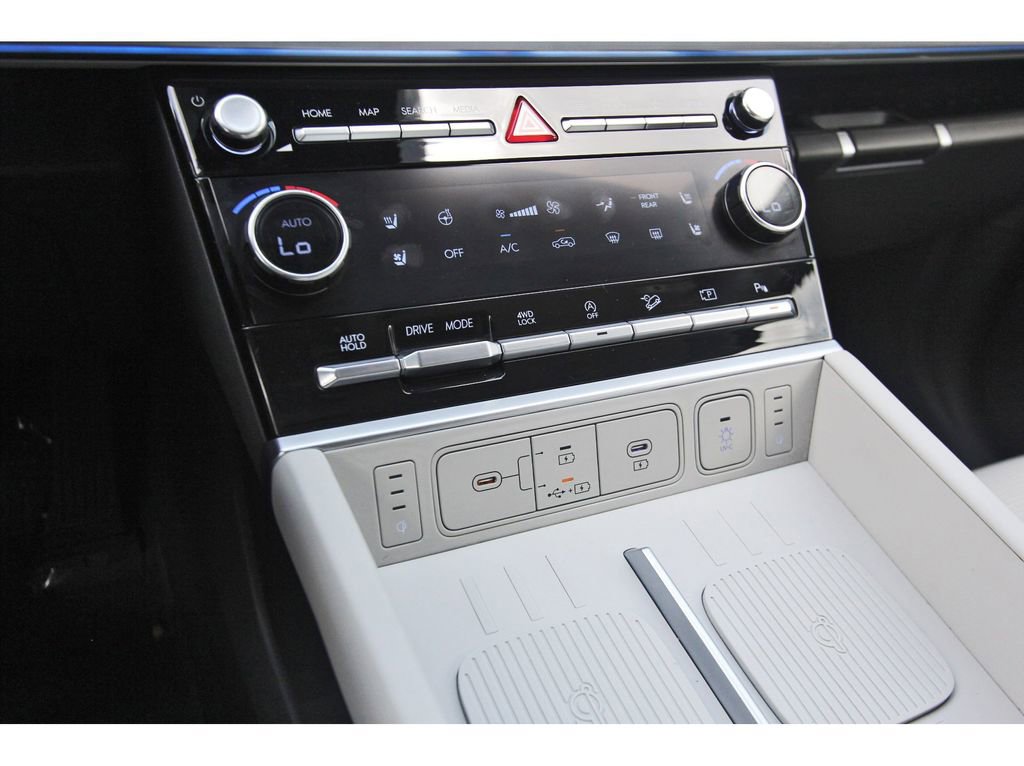 Used 2024 Hyundai Santa Fe Calligraphy image 25