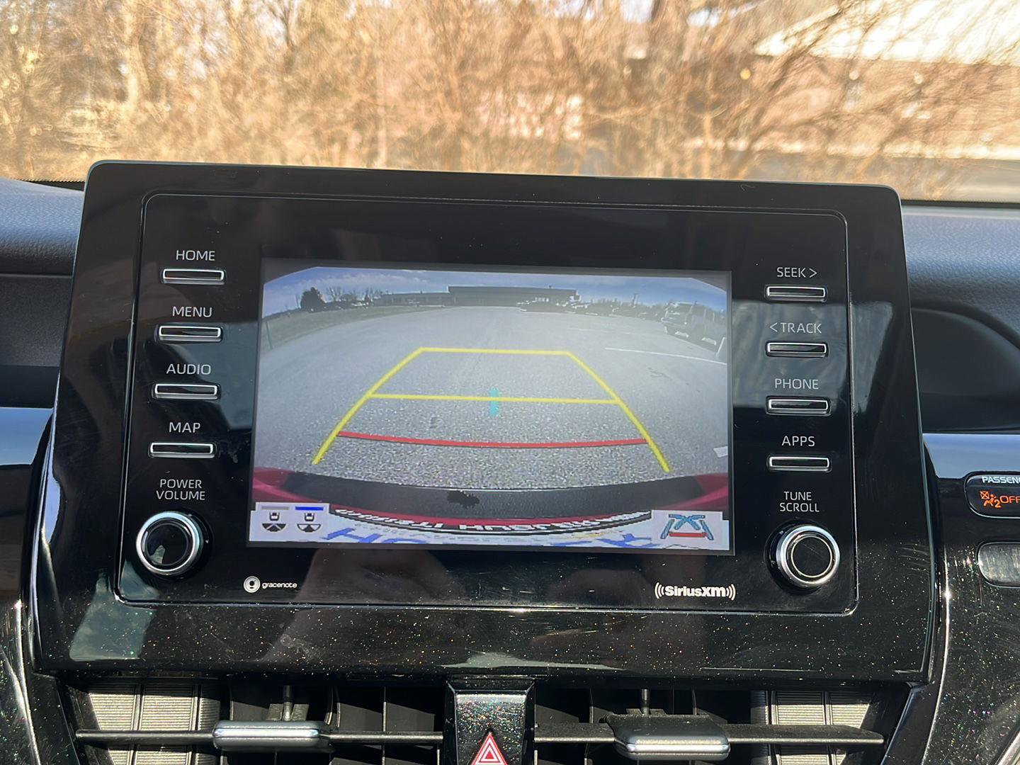 Used 2021 Toyota Camry SE w/ Cold Weather Package image 19