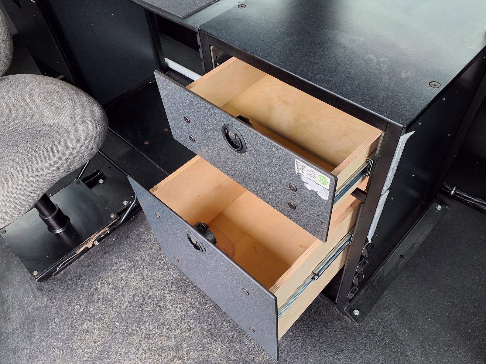Used 2019 Ford Transit 150 XLT RWD image 4