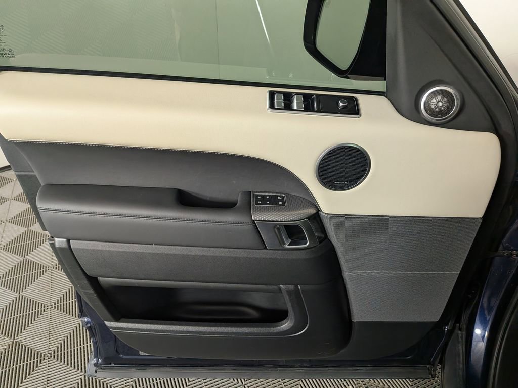 Used 2022 Land Rover Range Rover Sport HSE Dynamic image 15