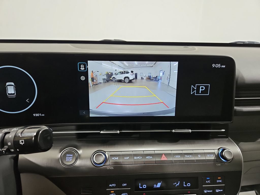 Certified 2025 Hyundai Kona SEL AWD/4WD image 22