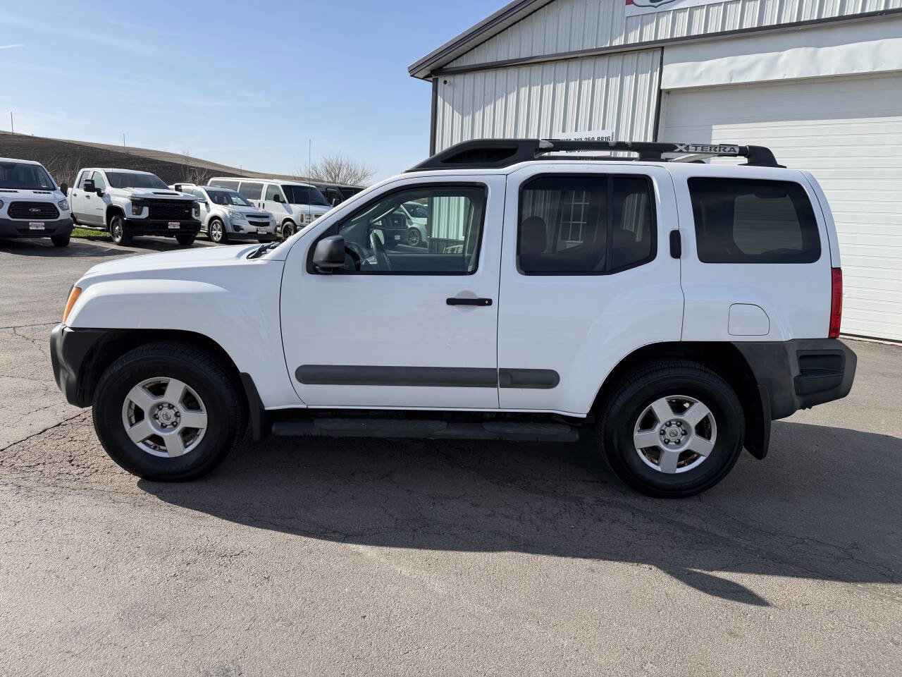 Used 2006 Nissan Xterra S w/ (U01) Utility Pkg AWD/4WD image 2