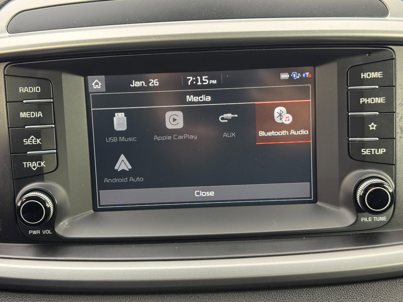 Used 2020 Kia Sorento LX image 21