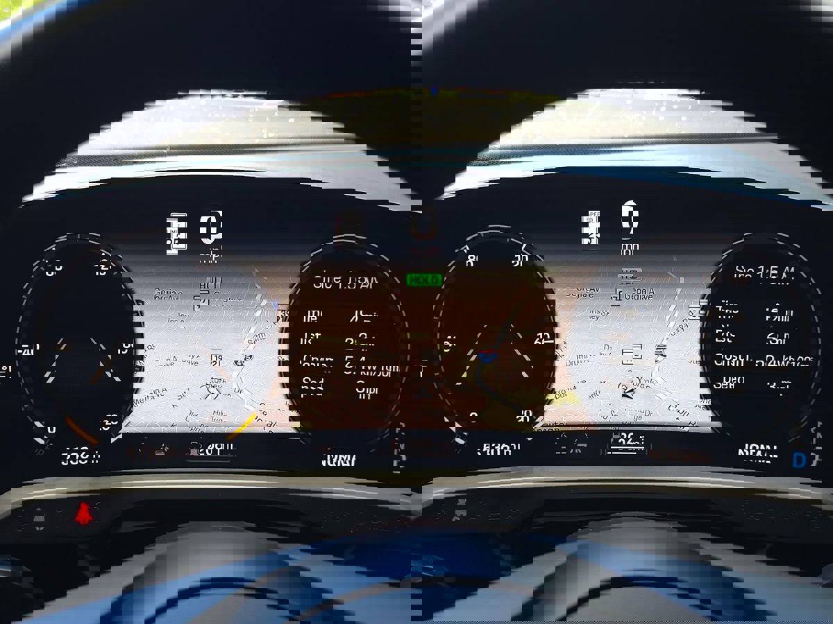 Used 2020 Porsche Taycan 4S w/ Premium Package image 32