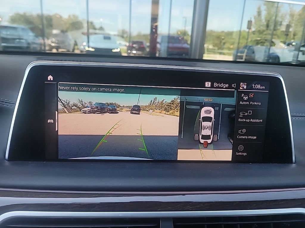 Used 2022 BMW 750i xDrive w/ Executive Package image 17