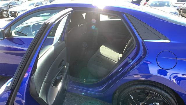 Certified 2026 Hyundai Elantra SEL Sport image 19