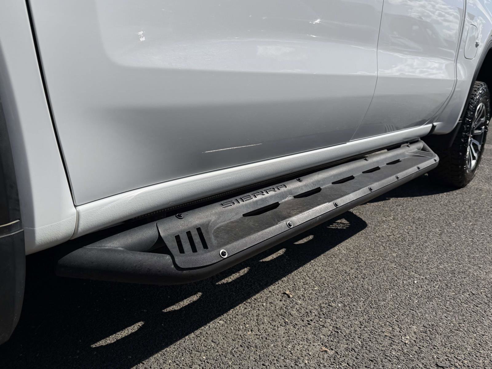 Certified 2021 GMC Sierra 1500 AT4 w/ AT4 Preferred Package AWD/4WD image 9